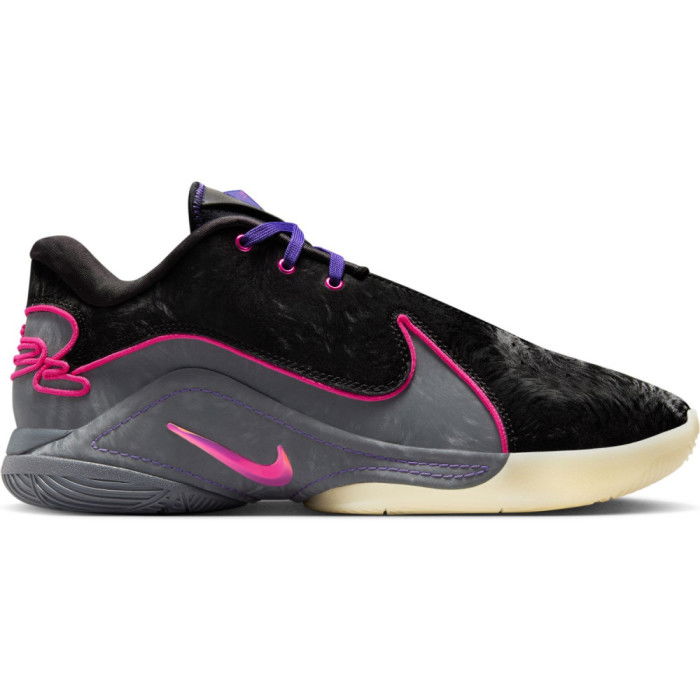 Nike Lebron 22 Tunnel Vision